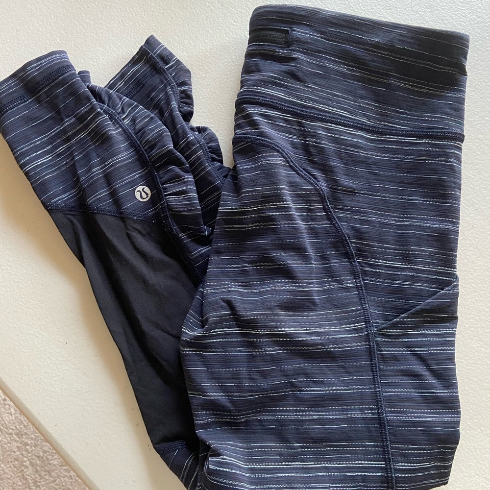 Lulu Lemon 7/8 striped leggings with pockets